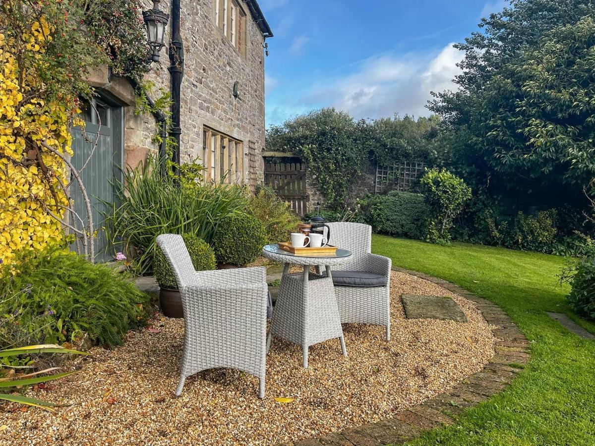 Lea Hall Farmhouse Tissington Exterior foto